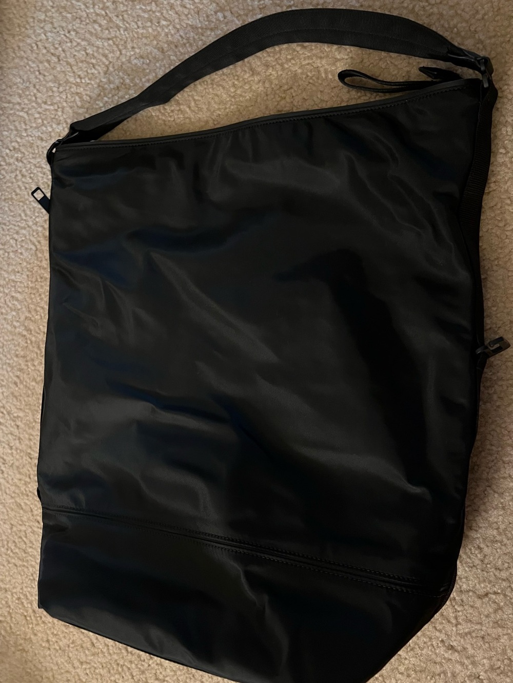 lululemon athletica Black All Set Hobo Shoulder Bag - Picture 3 of 6